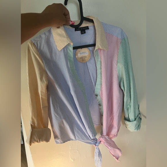 Brand new striped v neck button down with tie at the waist - Picture 2 of 3